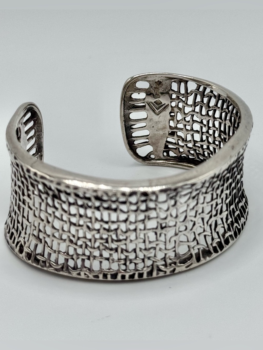 Silpada Sterling Silver Openwork Mesh Cuff Bracelet 22.4g 5” 1-1/8” Gap B1625